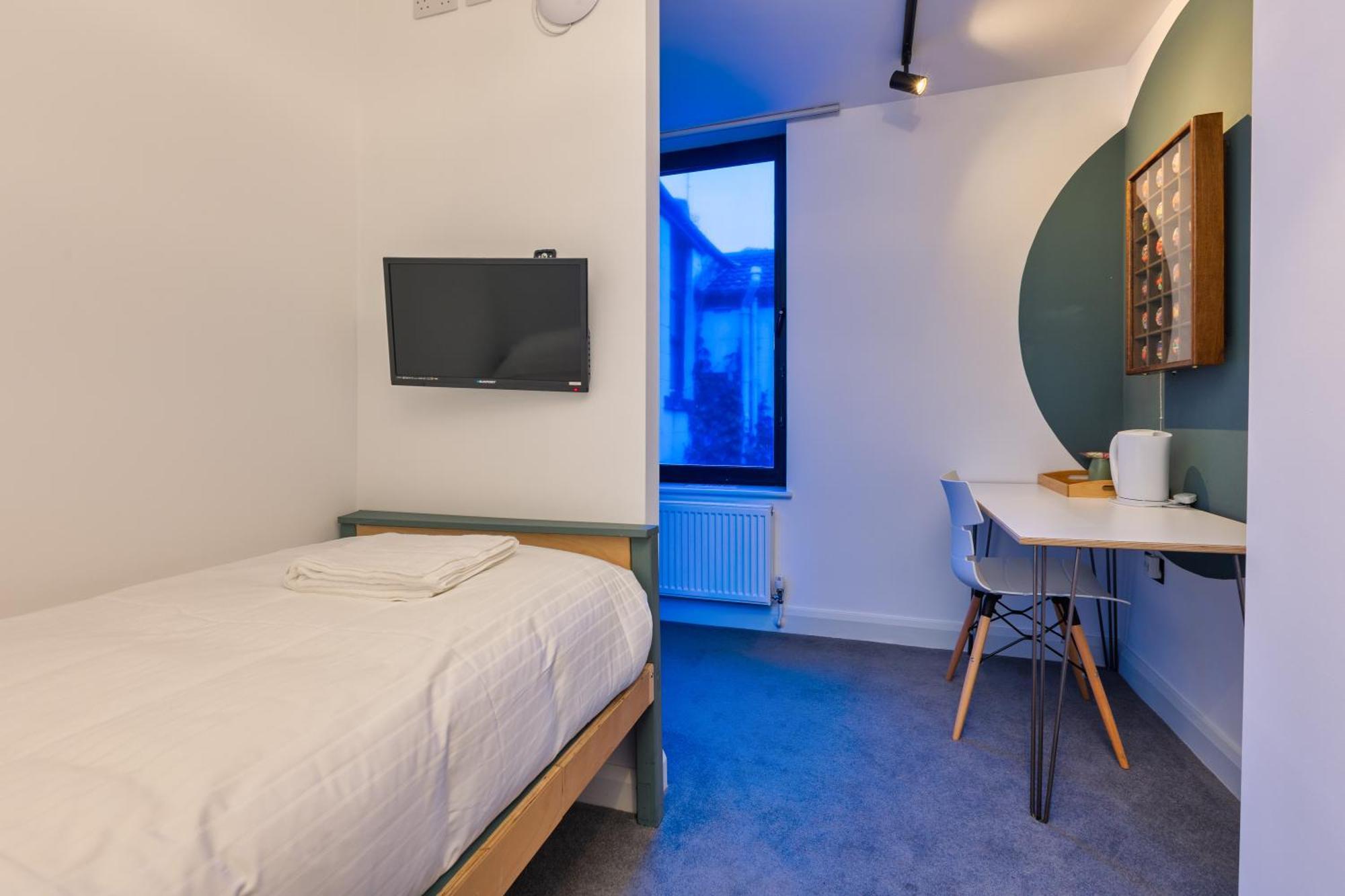 Art Hotel 2*
